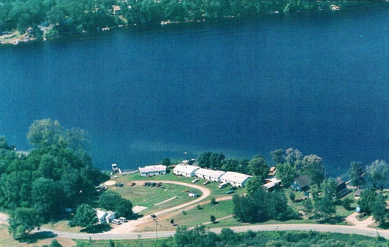 Loves Resort (Northern Glory Landing) - Vintage Postcard (newer photo)